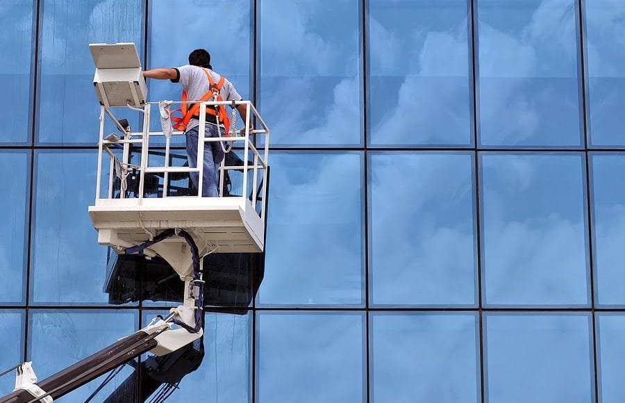 شركة تنظيف واجهات زجاج بالرياض