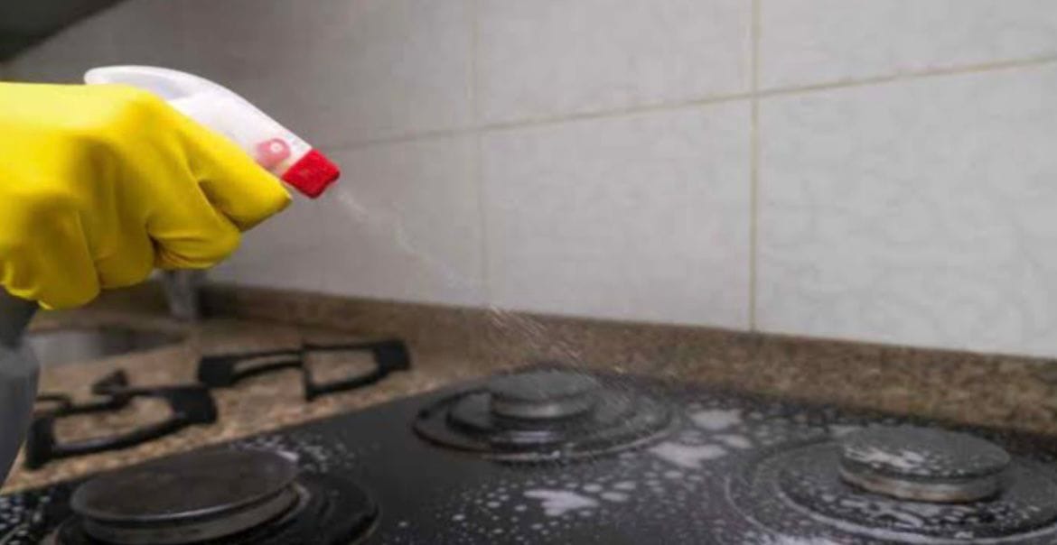 تنظيف المطبخ بالكامل