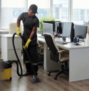 شركة تنظيف شامل بالرياض