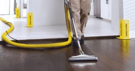 عمال تنظيف منازل الخرج